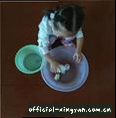 陈静